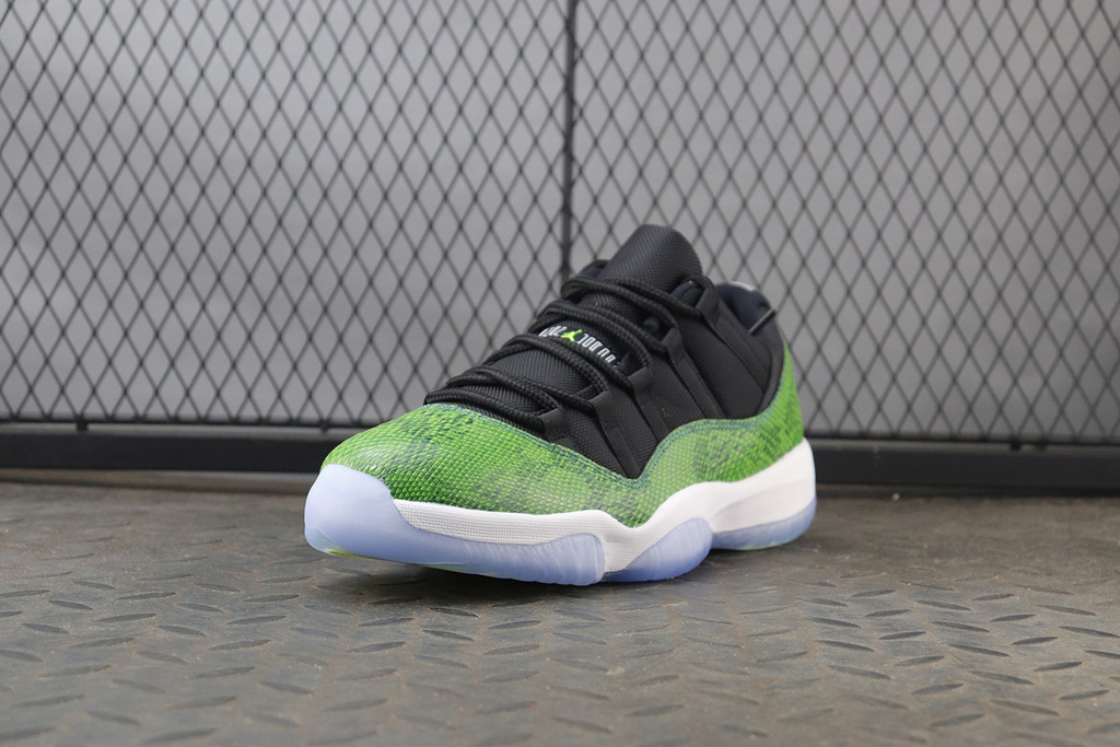 Air Jordan 11 Retro Low Nightshade