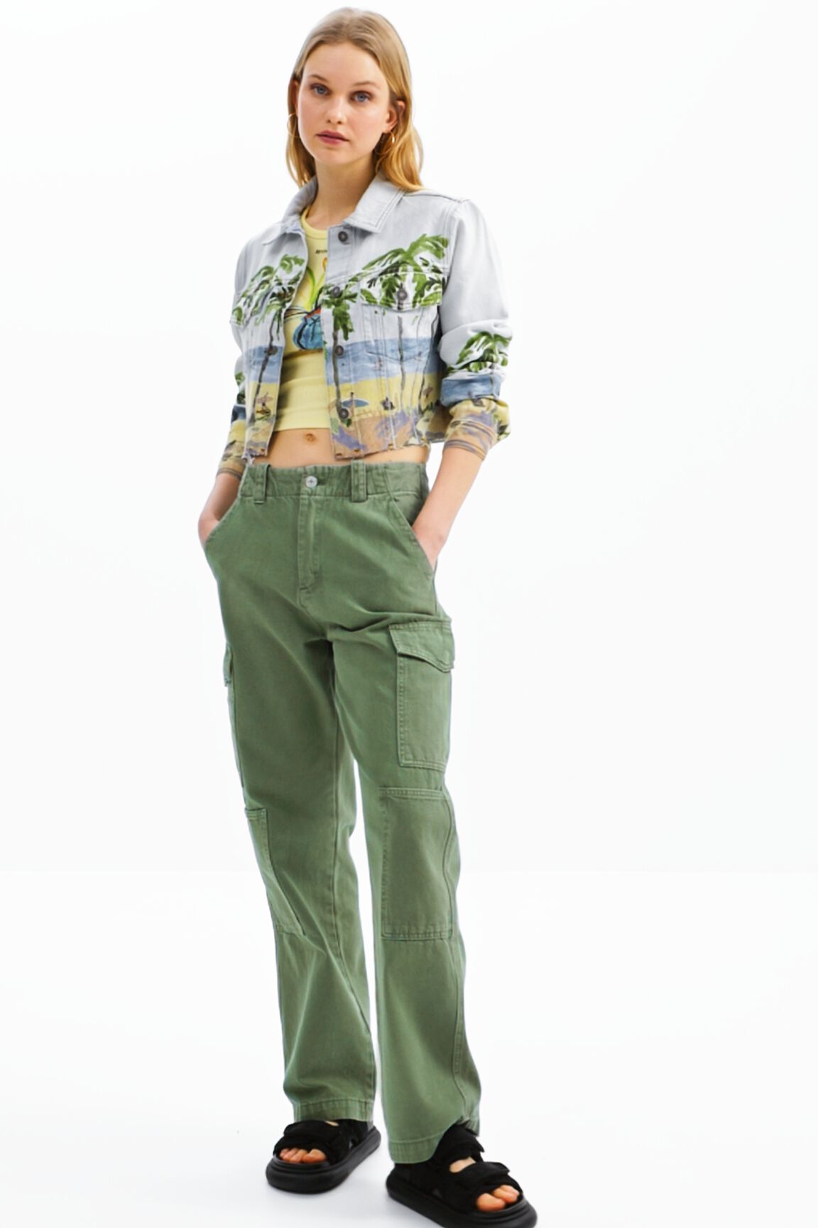 Veste courte en jean tropicale