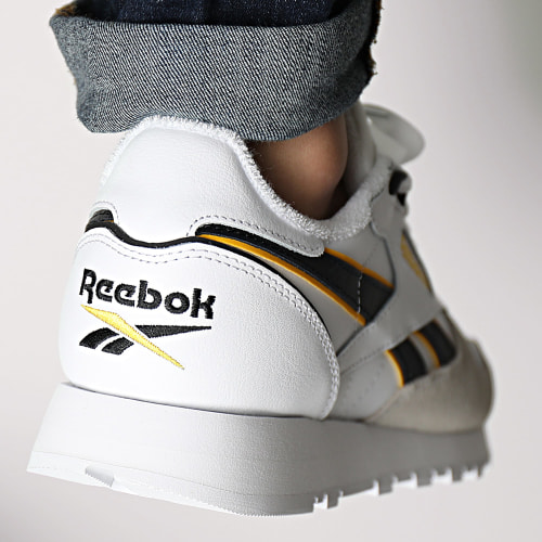 Baskets Classic Leather 100032760 Footwear White Core Black