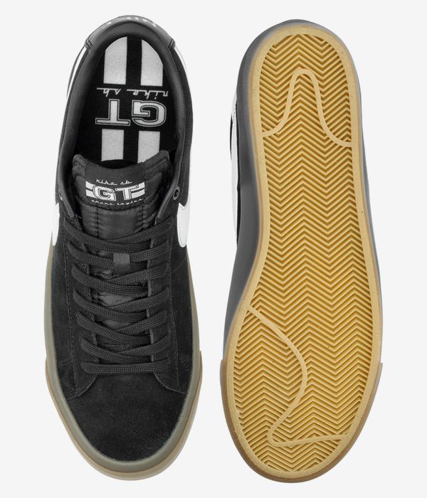 Nike SB Zoom Blazer Low Pro GT Schuh (black white gum)