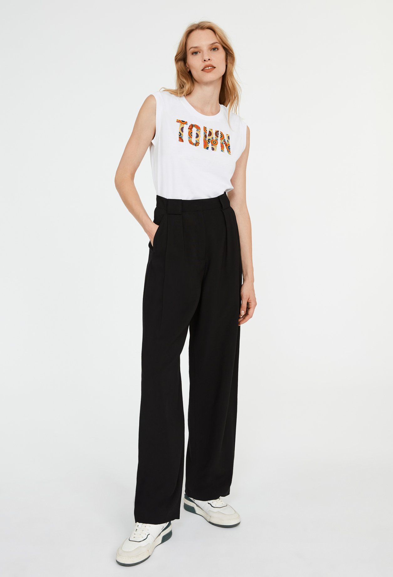 Pantalon tailleur fluide noir