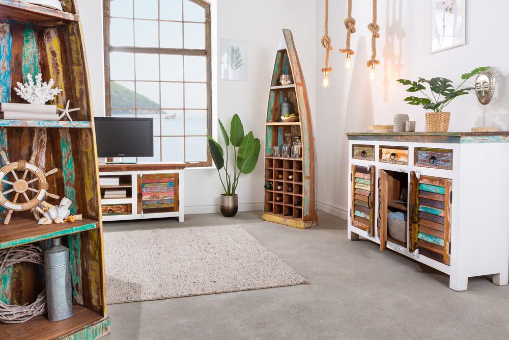 Massiver Couchtisch JAKARTA 70cm weiß bunt Holz Truhe aus recycelten Fischerbooten mit Schubladen