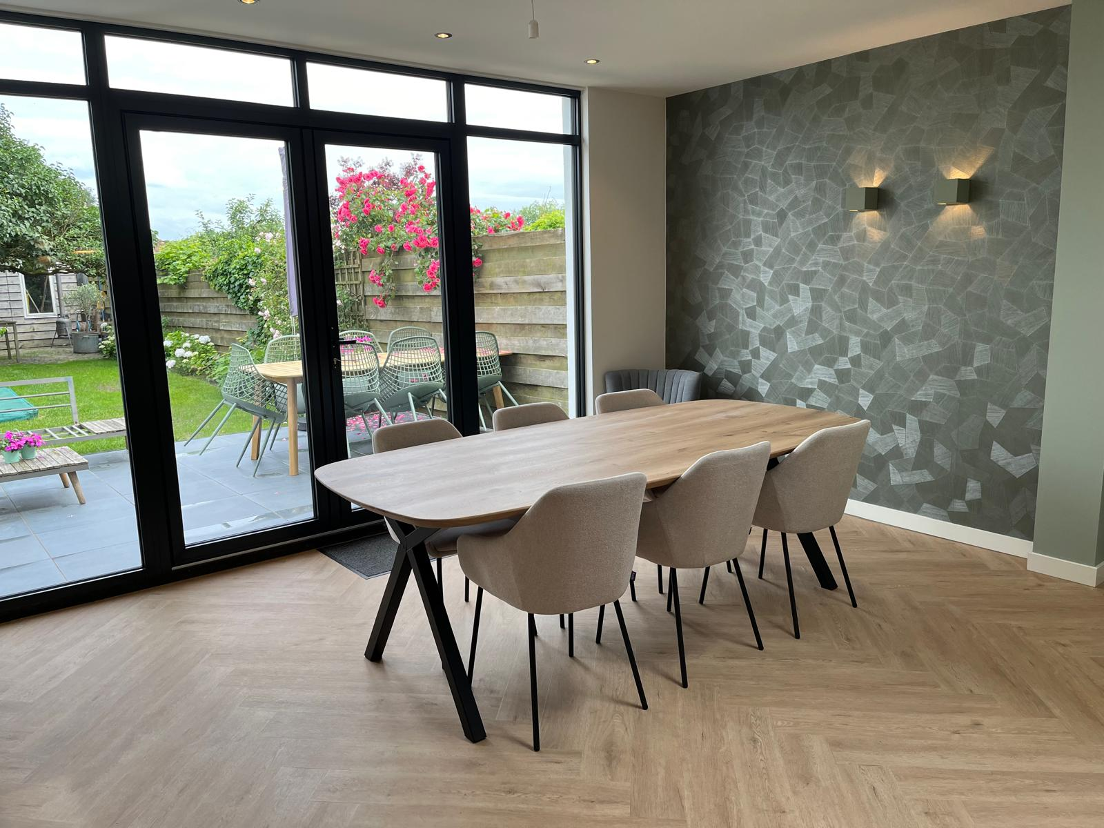 Firma Hout & Staal Eettafel Deens ovaal | xy schuin | matte lak Eettafel Leaf | 240*100cm | Rechte rand | Matte lak