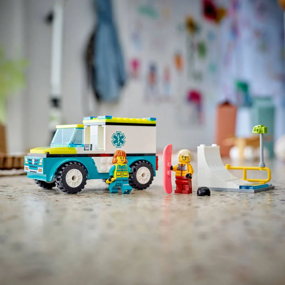 LEGO®CITY 60403 - L’AMBULANCE DE SECOURS ET LE SNOWBOARDEUR