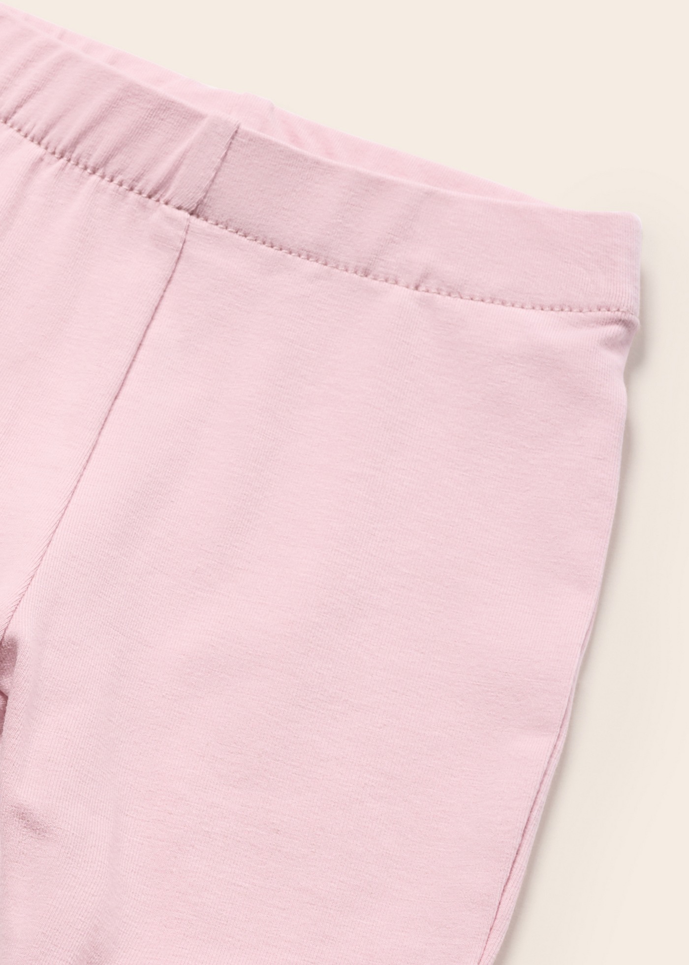Conjunto de 3 peças em algodão sustentável para recém-nascidos.