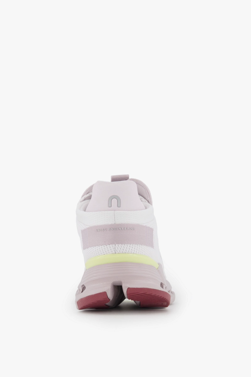 ON Cloudnova Damen Sneaker