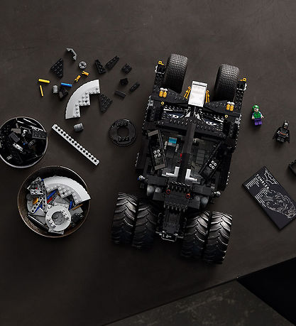 LEGO? DC Batman - Batmobile-Tumbler 76240 - 2049 Dele
