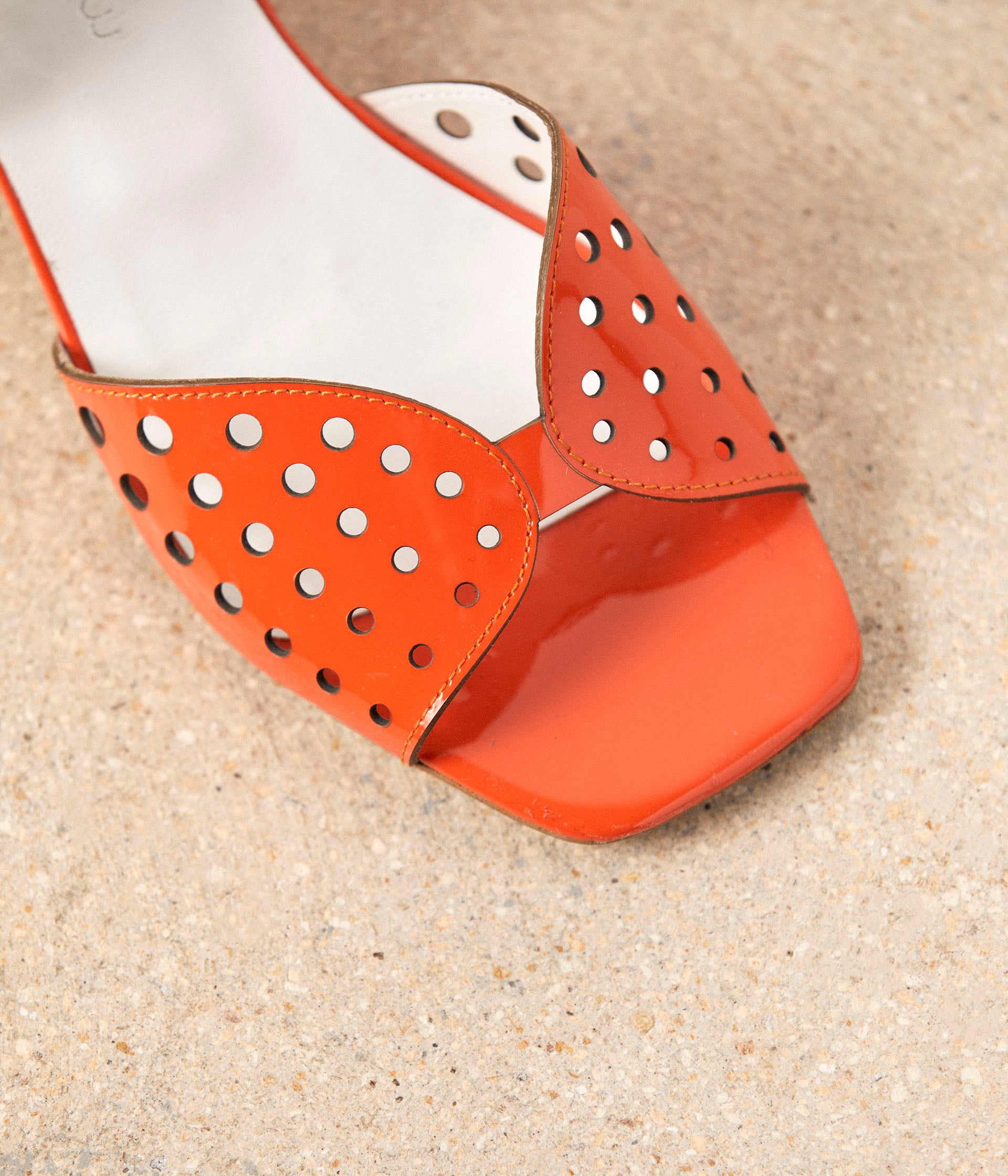 Sandales cuir orange Ancome