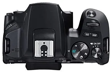 Canon EOS 250D - Digitalkamera - SLR - 24.1 MP - APS-C - 4K / 25 fps - 3x optisk zoom EF-S 18-55 mm IS STM objektiv - Wi-Fi, Bluetooth - sort