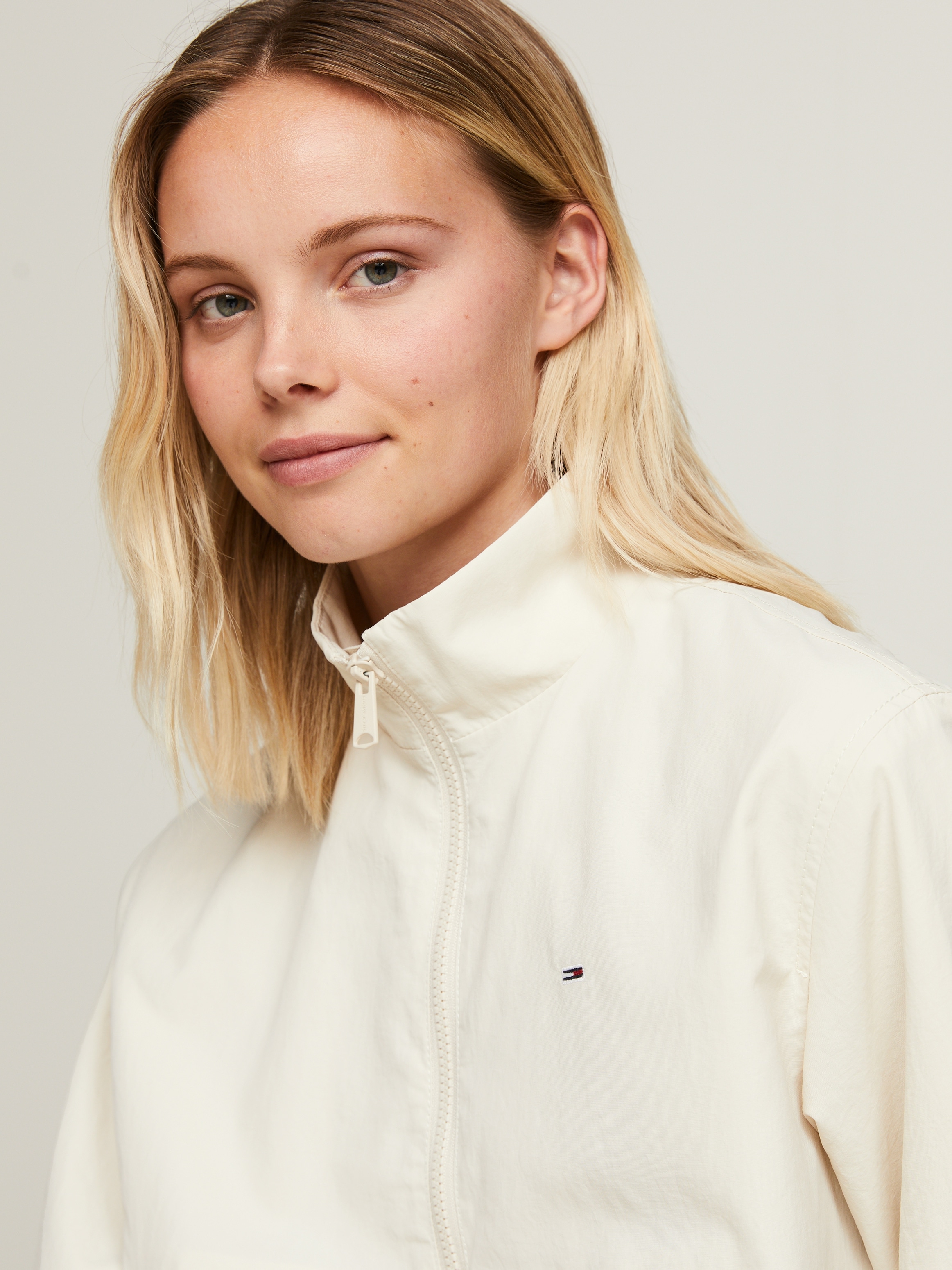 Tommy Jeans Windbreaker »TJW ESSENTIAL JACKET« mit Stehkragen