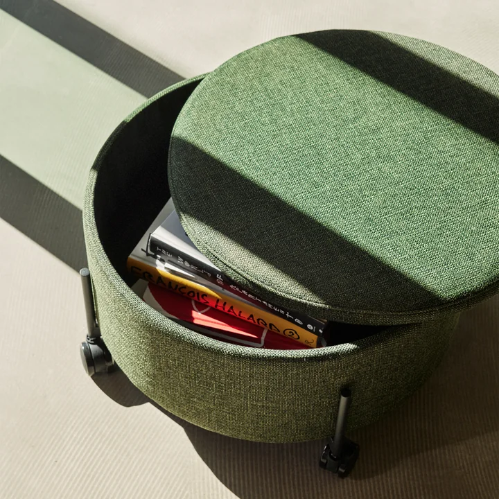 Hübsch Interior - Contain Pouf mit Rollen large Ø 66 x 37 cm, grün