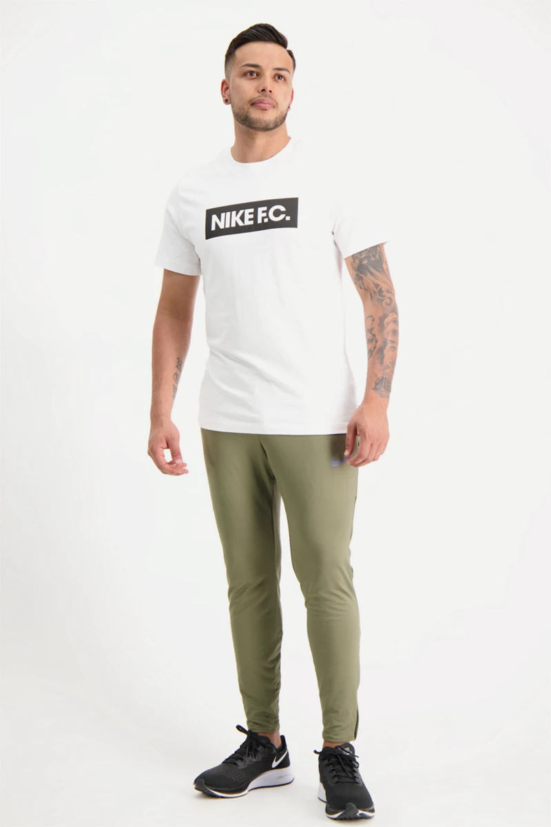 Nike F.C. Essential Herren Trainerhose