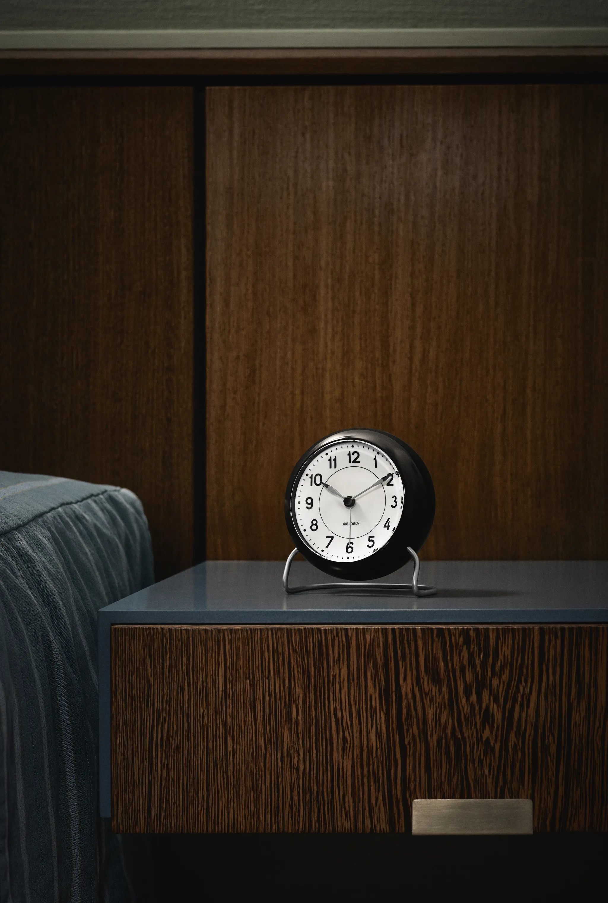 Arne Jacobsen Roman Bordur