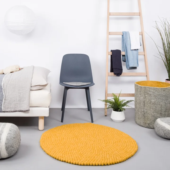 myfelt - Klara Filzkugelteppich, Ø 90 cm, senfgelb