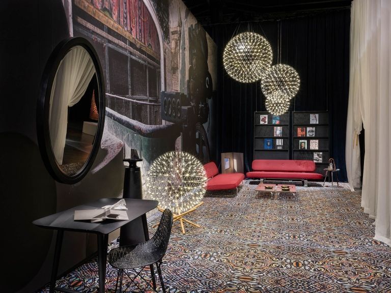 Moooi Oblique boekenkast small zwart