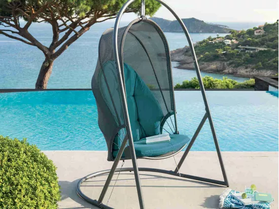 Fauteuil oeuf suspendu en aluminium émeraude et graphite Pacha - Hespéride
