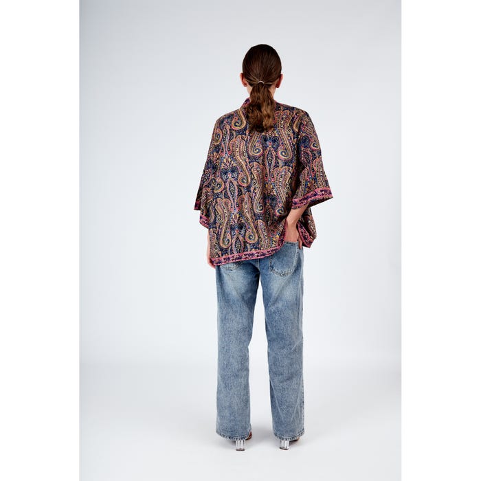 Veritas-Korte kimono print