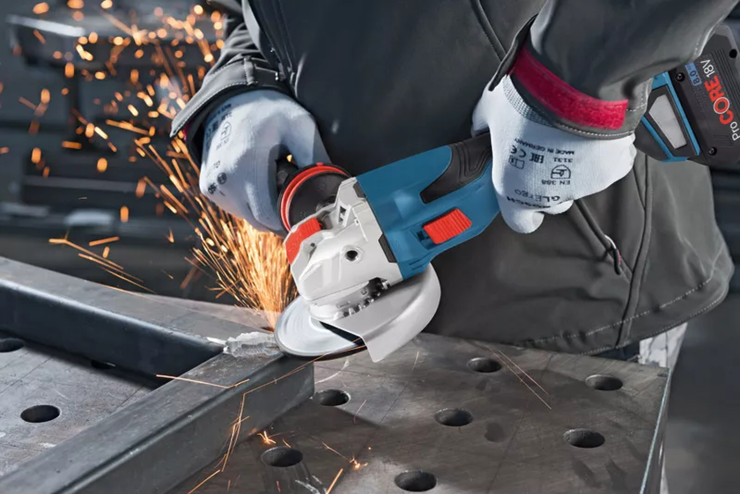 Bosch GWS 18 V-15 SC 18V Li-Ion accu BiTurbo haakse slijper incl. bluetooth module in L-boxx - 125mm - koolborstelloos