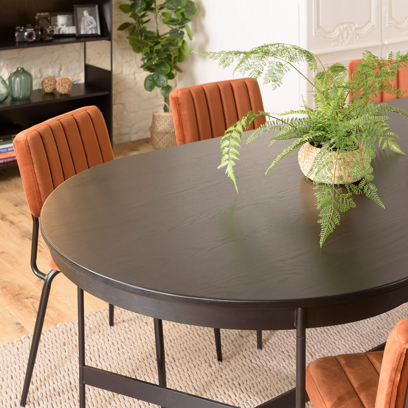 Macabane Table à manger ovale Daly noire - 240x104 cm