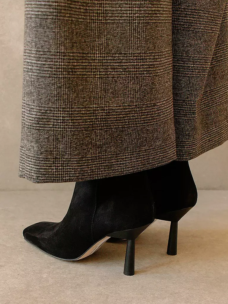 ALOHAS Stiefelette Frappe schwarz