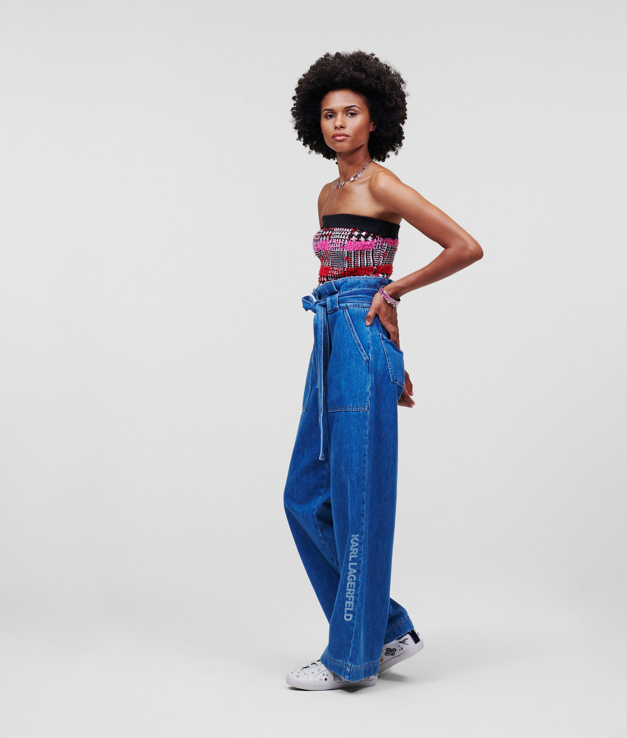 BUSTIER TUBULAIRE EN BOUCLÉ