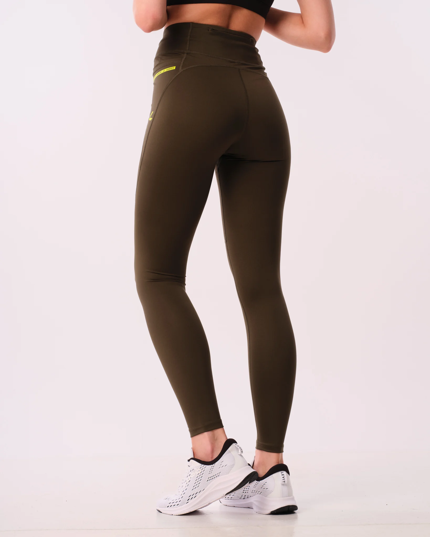LEVITY Conquer Running Pocket Tights Green Forest