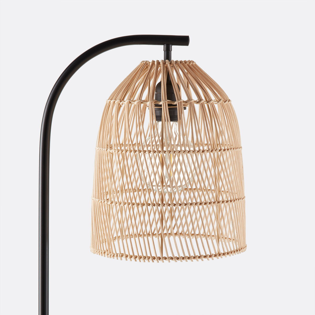 LA REDOUTE INTERIEURS<br>Luminária de chão em metal e rattan, Dankia