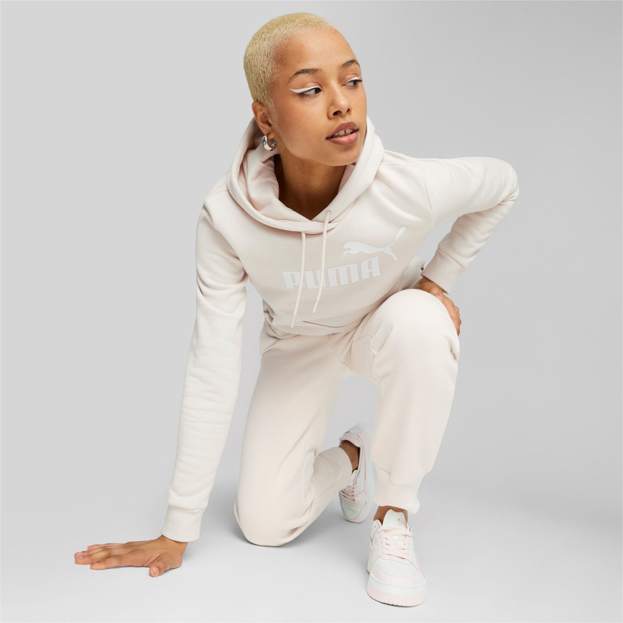 PUMA  Essentials Logo Hoodie