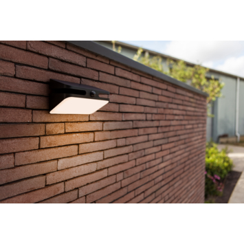 LUTEC wandlamp Aero Solar donkergrijs 8,6W