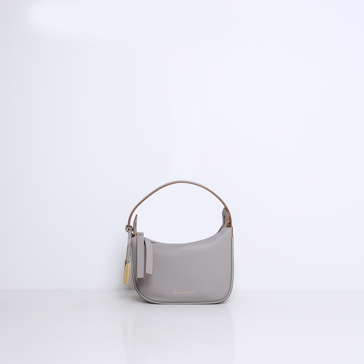 DANIEL | TAUPE