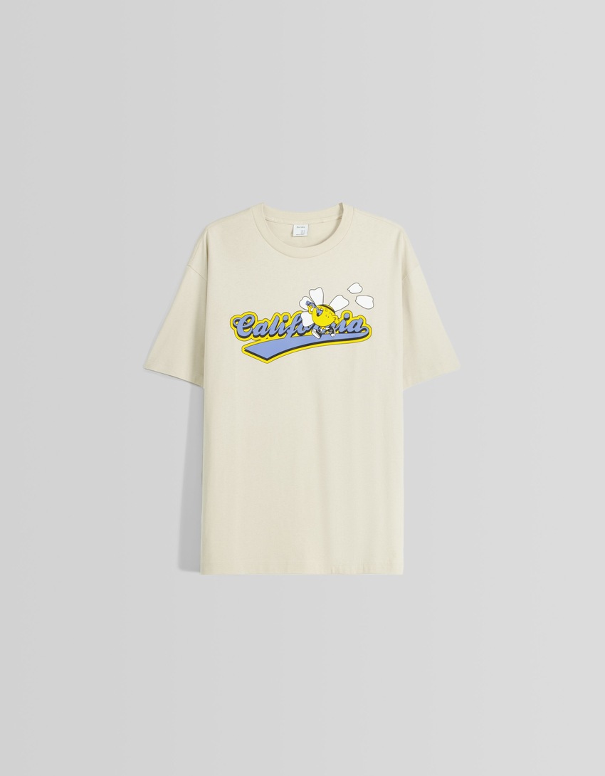 Camiseta de manga curta com estampa e modelagem quadrada