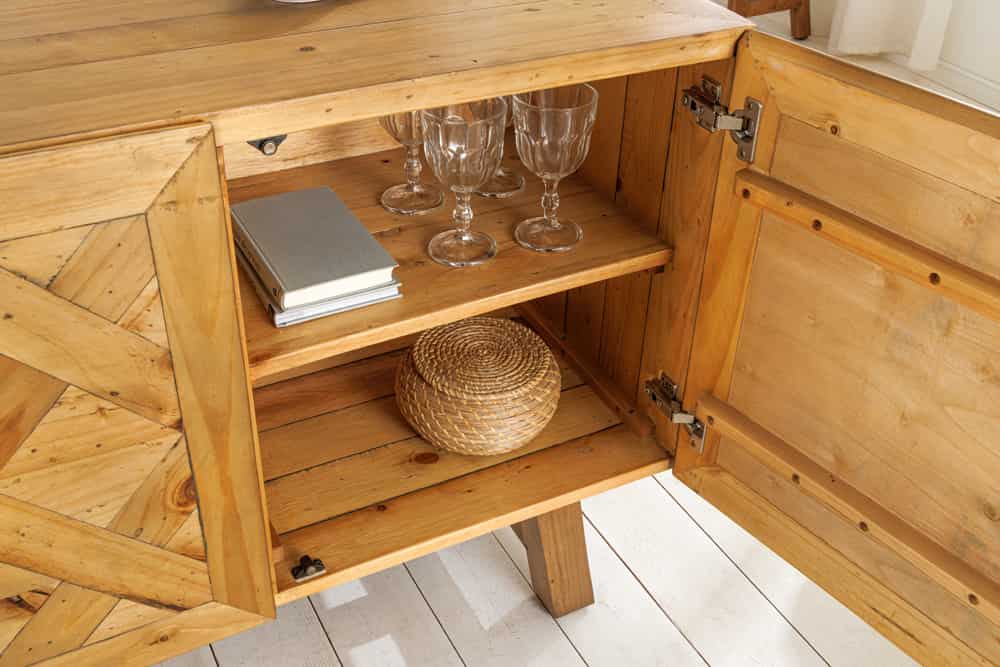 Massives Sideboard RIVIERA 155cm natur recyceltes Pinienholz Bohlenoptik