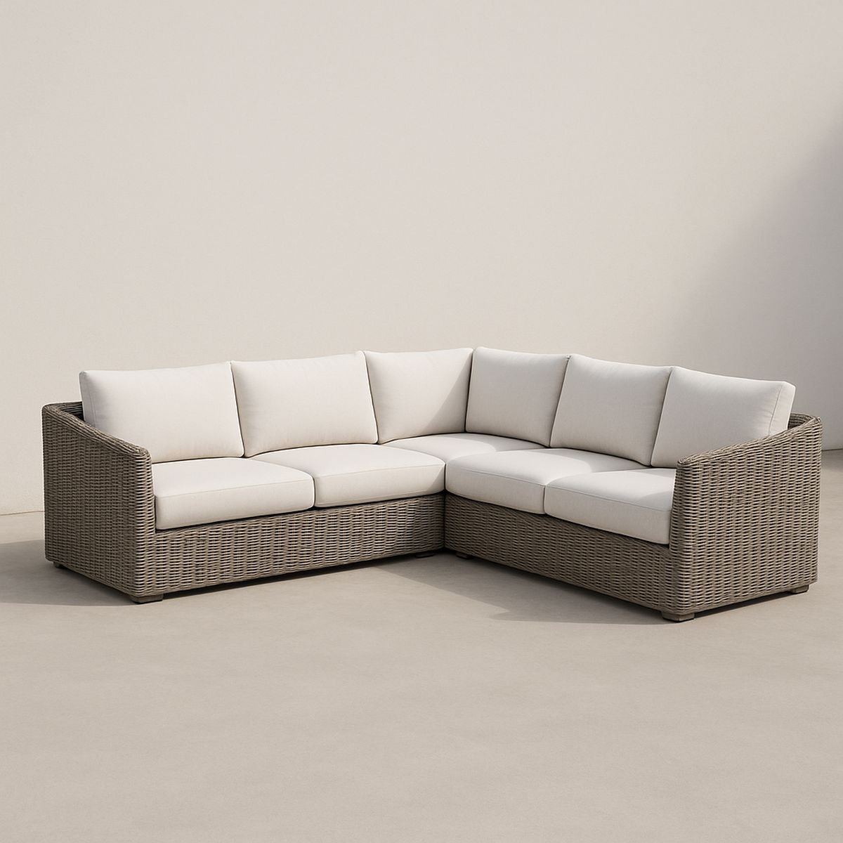 Ecksofa aus Polyrattan mit weißen Kissen 200x250x85 cm