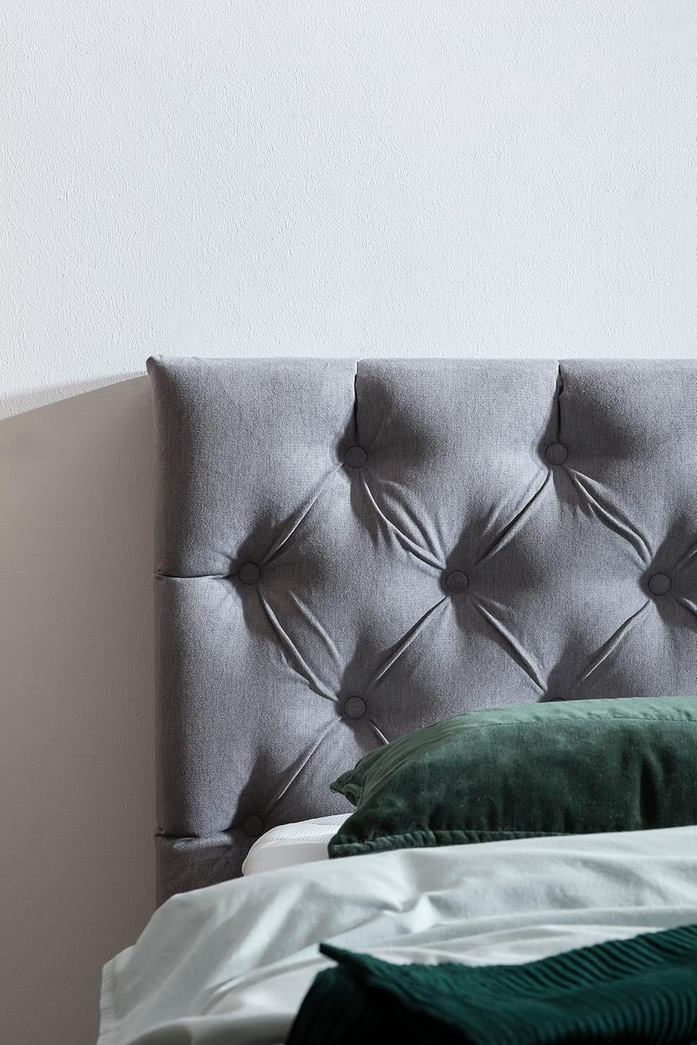Belanoti Lara Boxspringbett 180x200 mit 4 Schubladen Stauraum Bett 180x200 mit Bettkasten in der Farbe Hellgrau H2 und H3 Chesterfield Kopfteil 7-Zonen Taschenfederkern Matratze inkl. Visco Topper