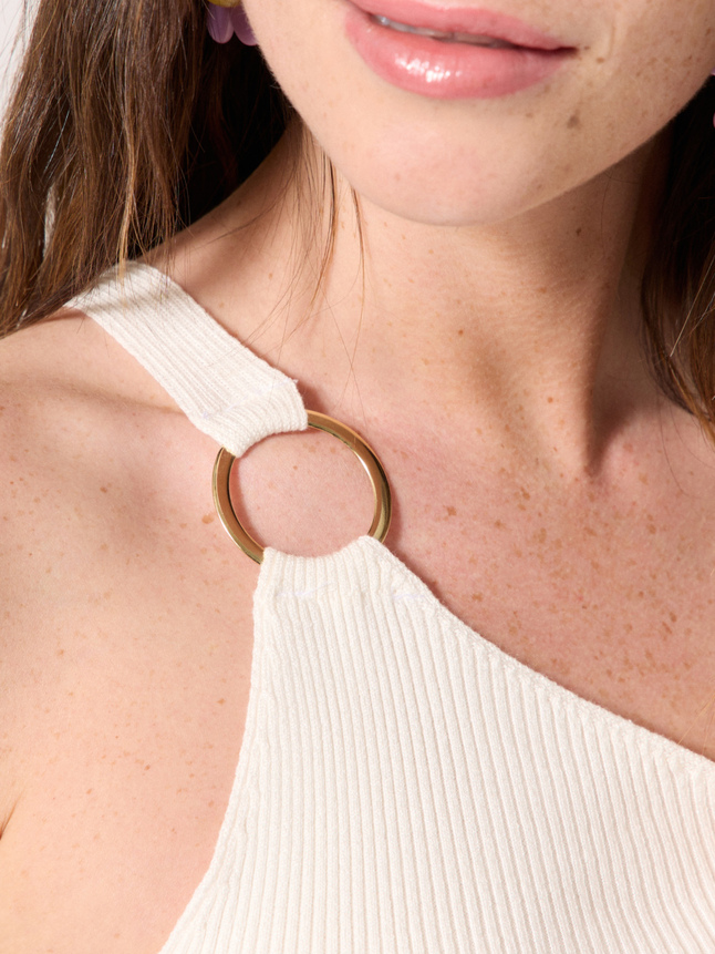 Top one shoulder