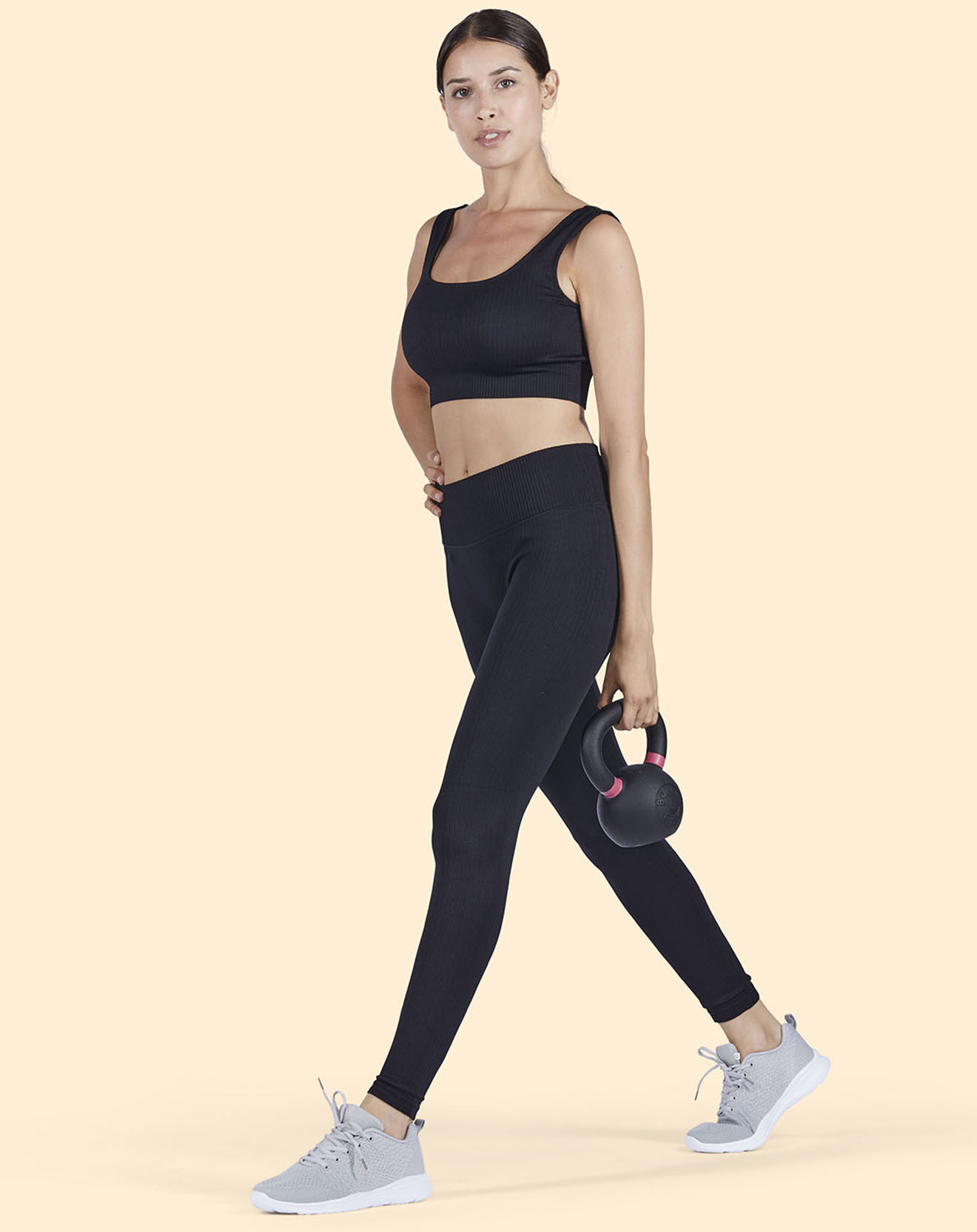 Onamaste Brassière de sport Maintien léger noire