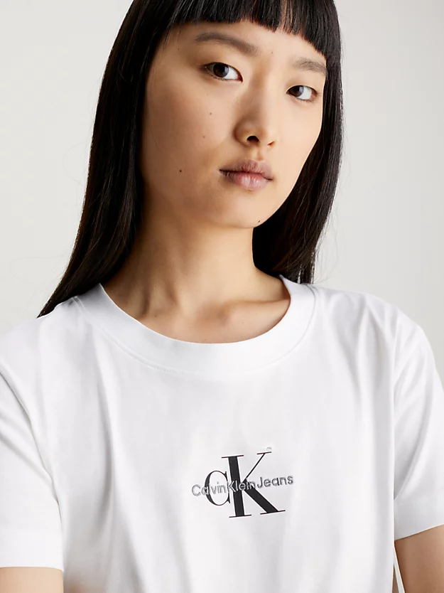 Camiseta slim fit com monograma