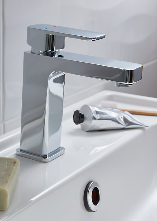 Mitigeur de lavabo chromé GoodHome Pazar