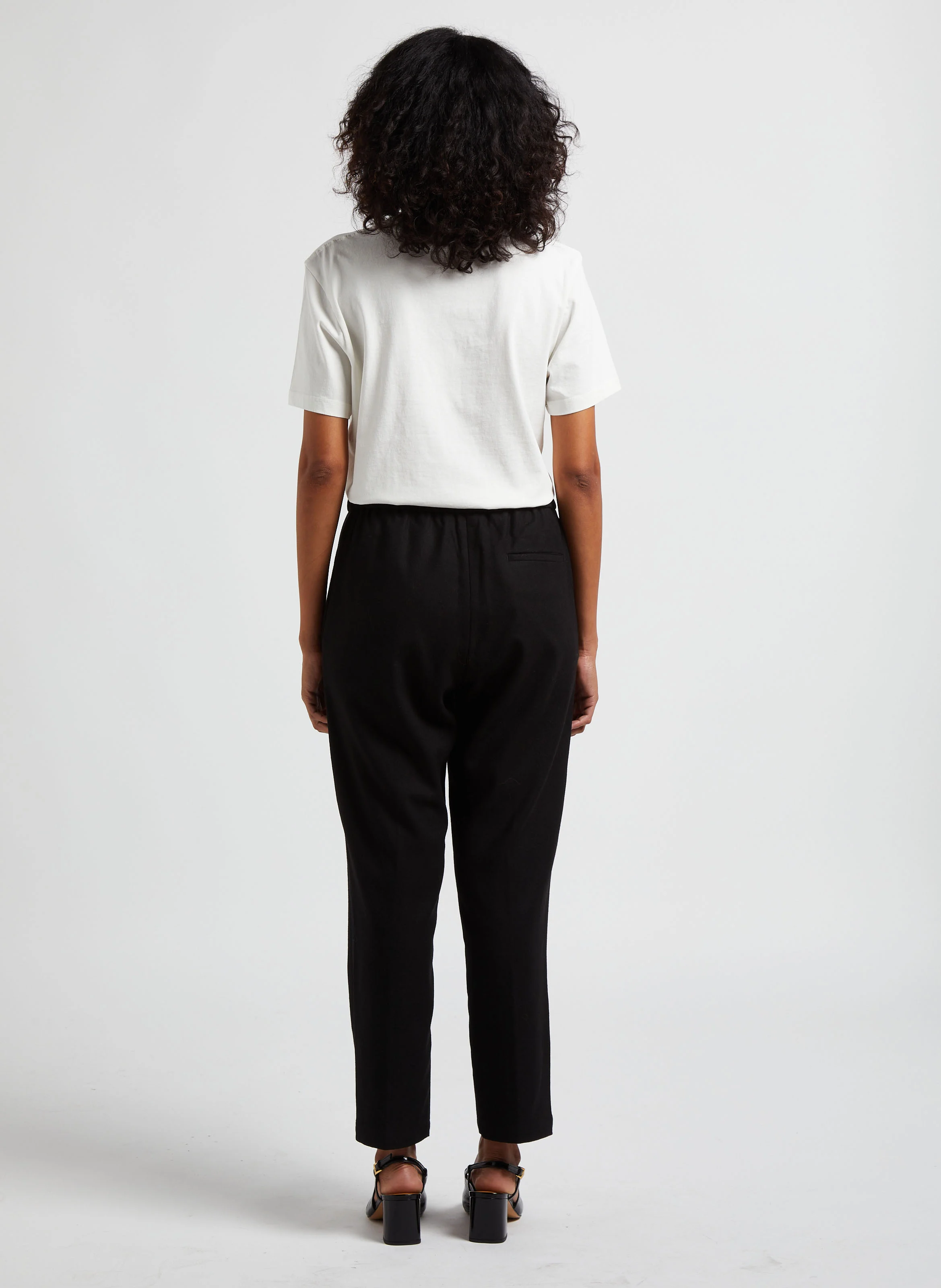 Pantalon carotte en flanelle de laine| Noir