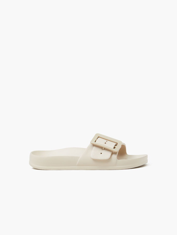 Sandália com fivela - Branco-creme