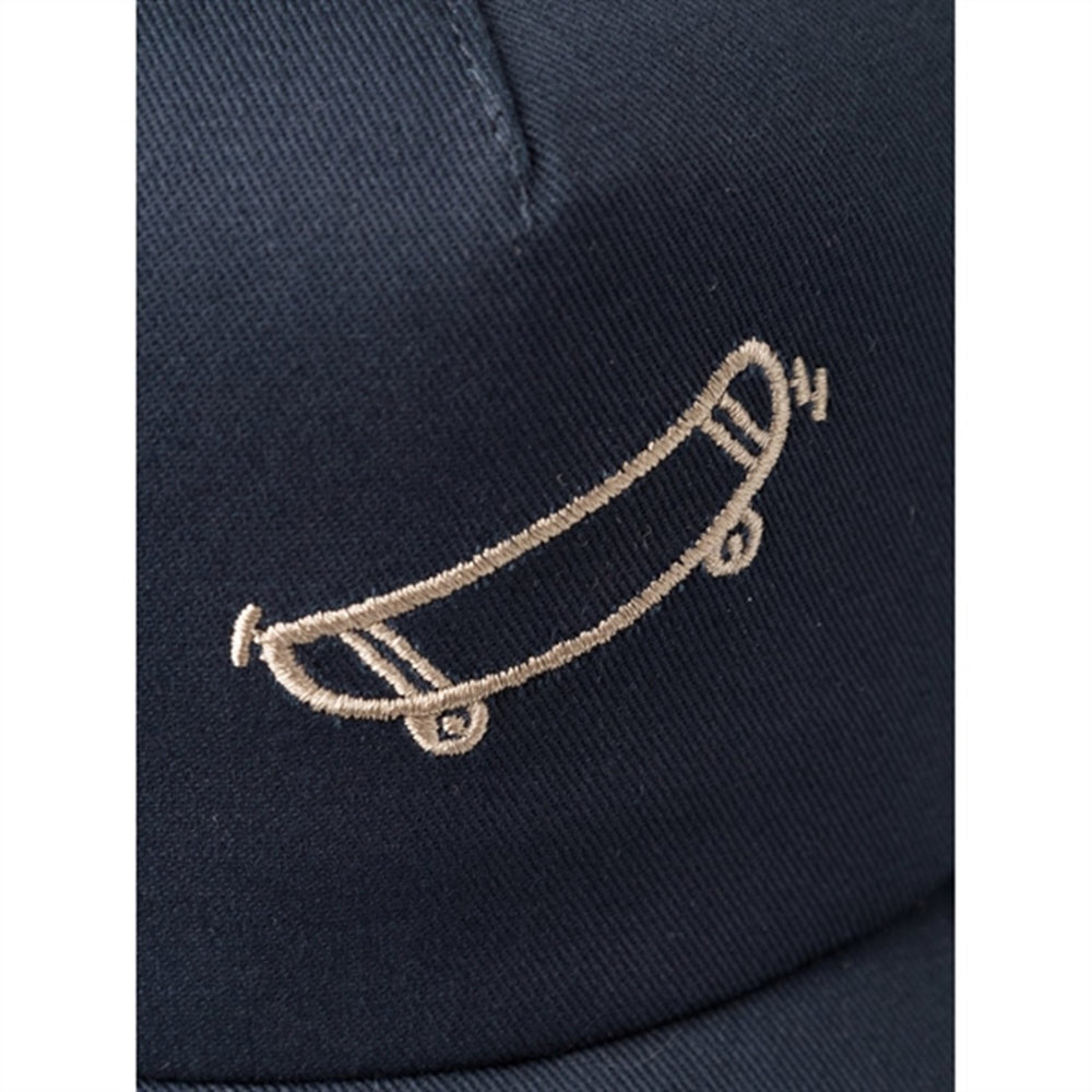 Køb Name it Dark Sapphire Skateboard Motto Kasket