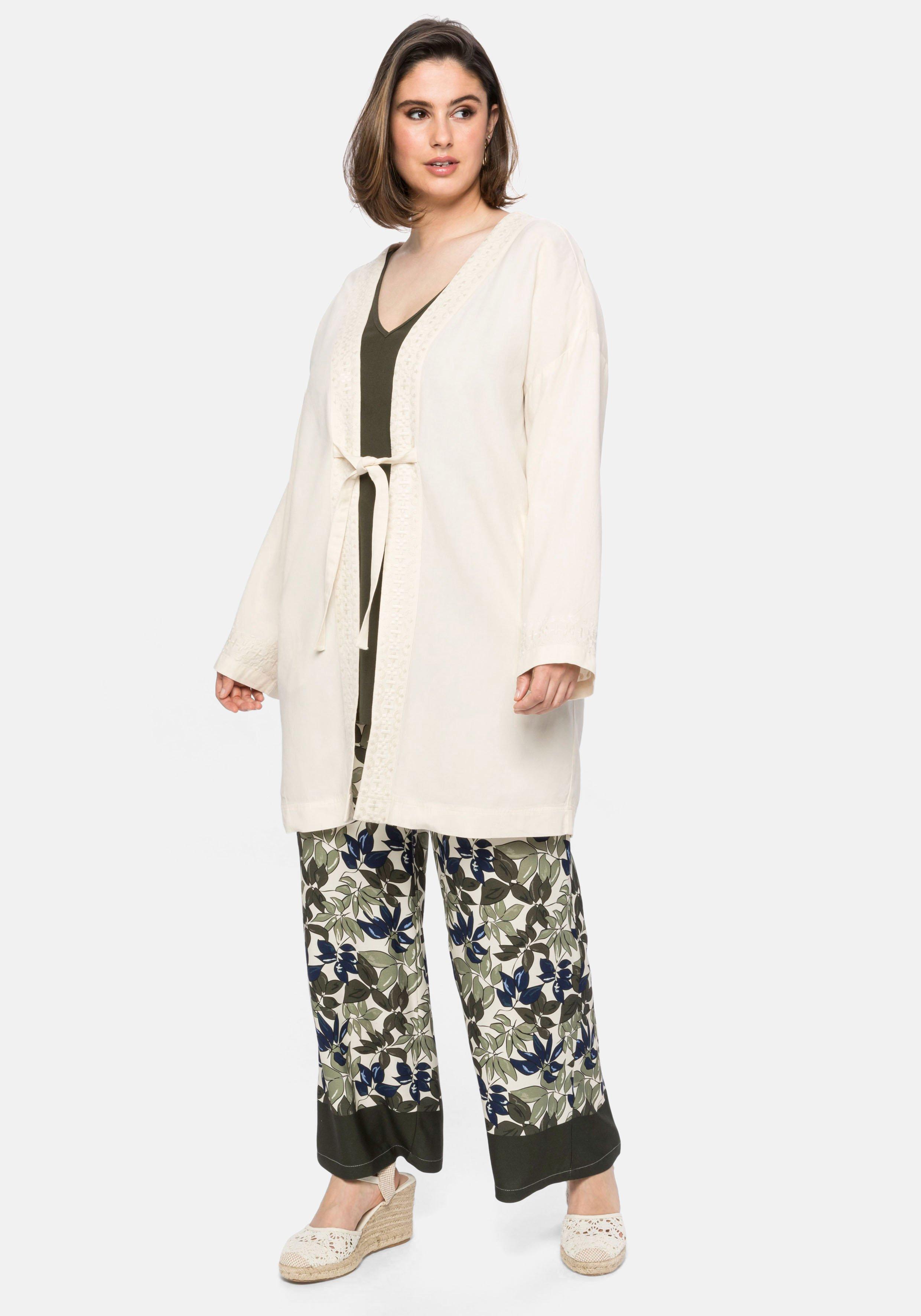 Longjacke mit Verschlussband und Stickereien