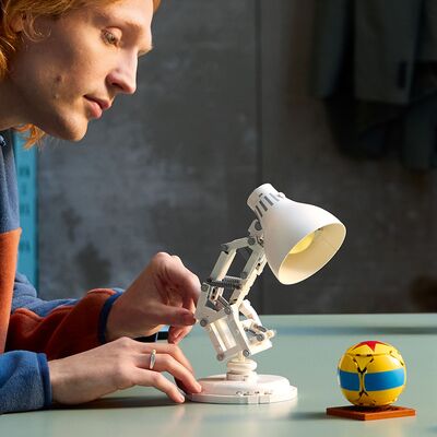 LEGO Ideas 21357 Disney Pixar Luxo Jr.