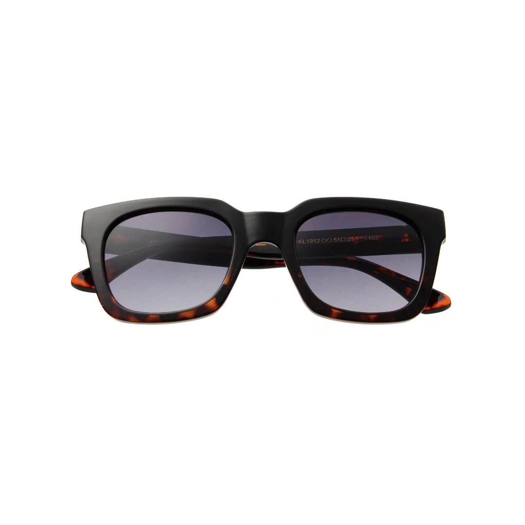 A. Kjærbede  Nancy solbrille - Black Demi Tortoise