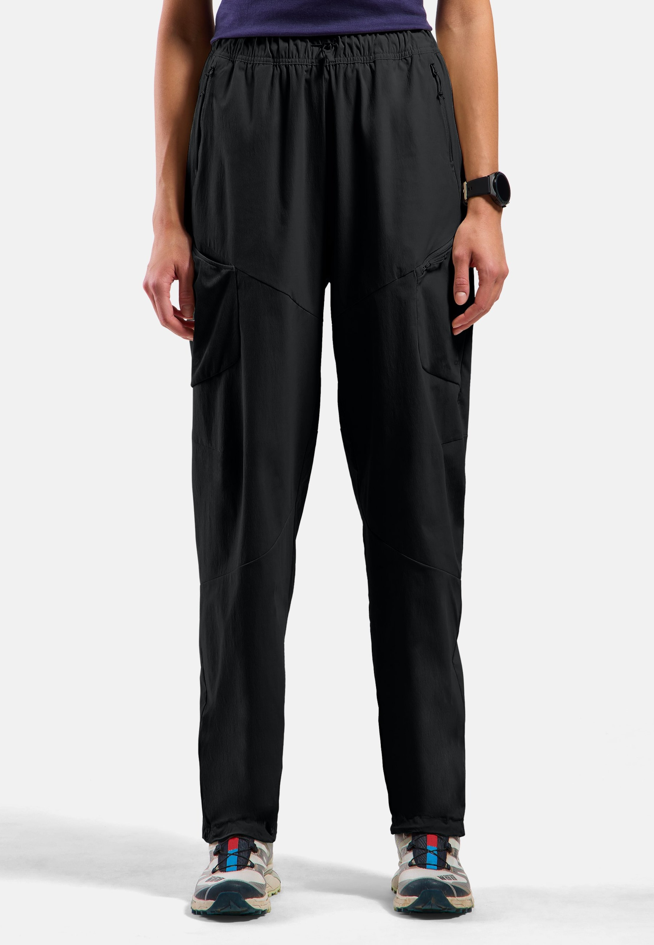 Essentials Cargohose in black