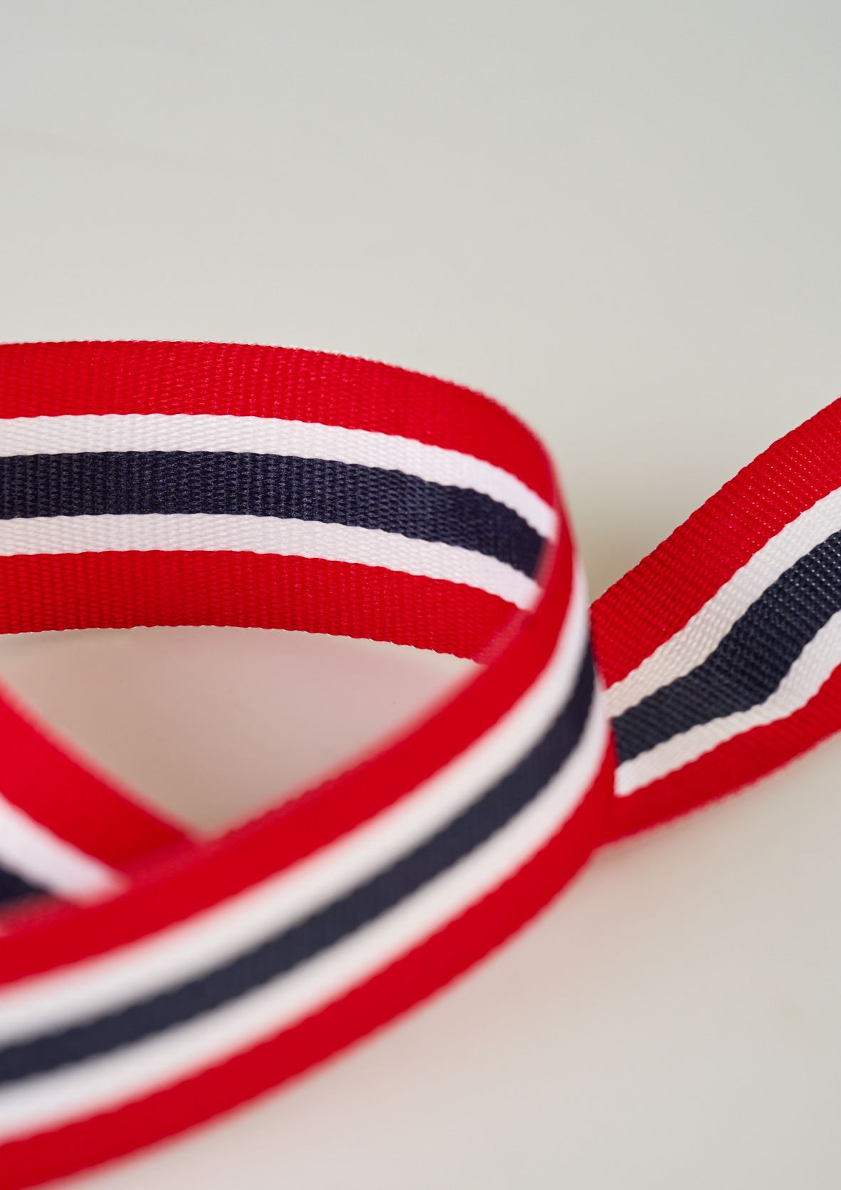 Dekorbånd multi rød - 1,5cm x 3m