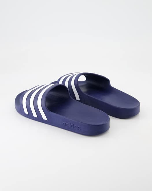 Adidas Adilette Aqua Pantoletten in Blau