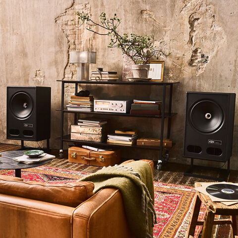 Vestlyd V15C – 15”-powermonitor met echt hifi-geluid Zwart