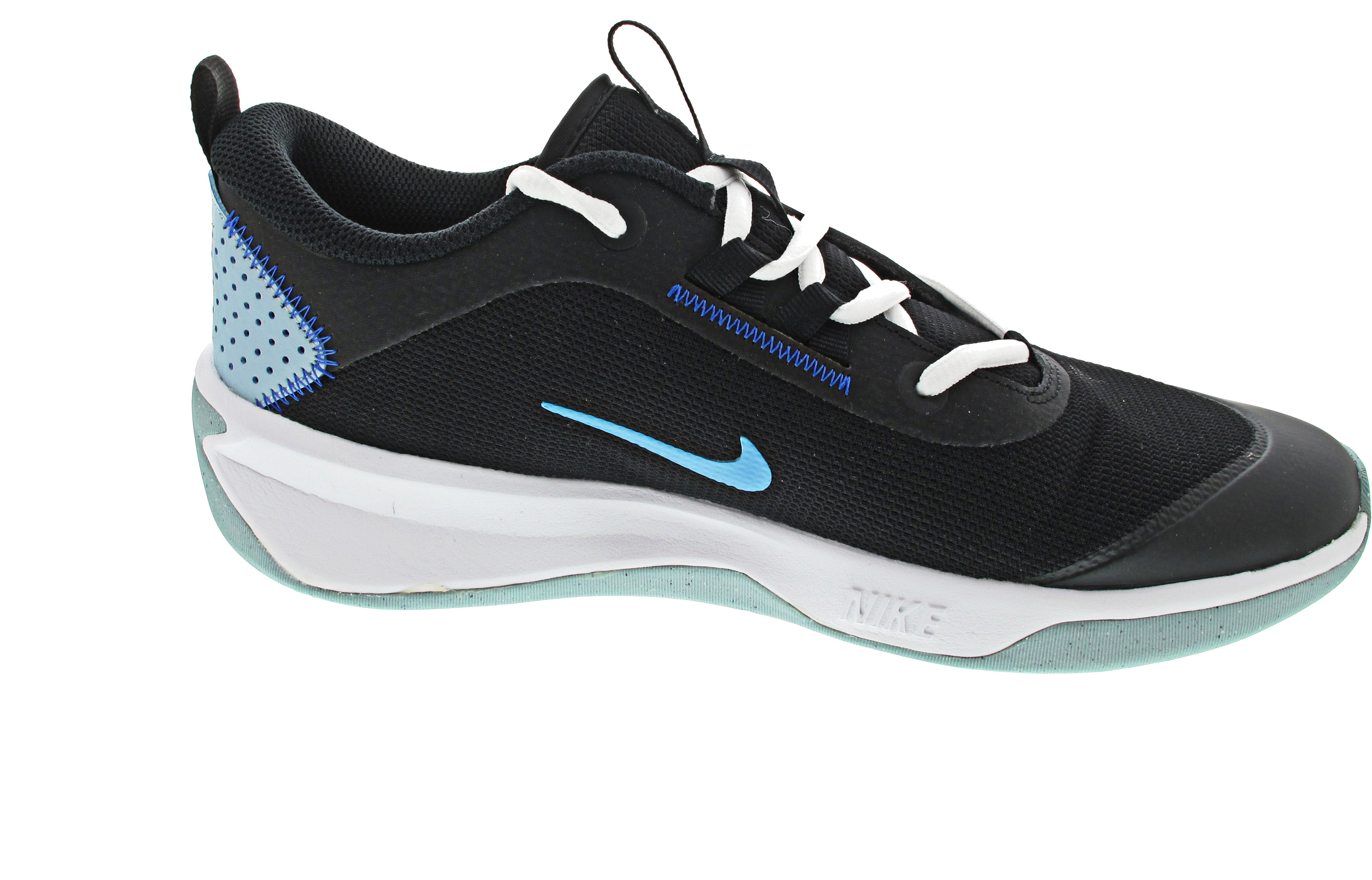 Nike Omni Multi-Coiurt Sportschuh schwarz