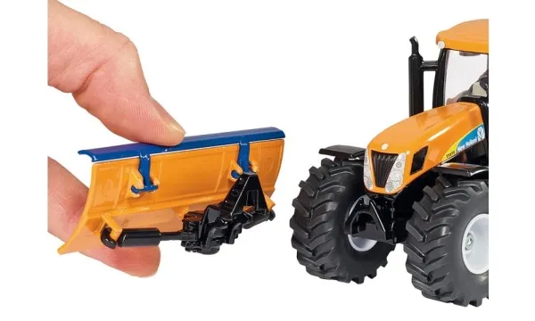 Siku 1:50 Tractor With Plough And Salt Spreader